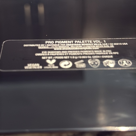 RARE! ABH Norvina Collection Pro Pigment Palette Vol. 1 - Picture 12 of 12